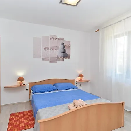 Ferienwohnung Fuer 4 Personen Ca 45 Qm In Fazana-Surida, Istrien Istrische Riviera * Valbandon