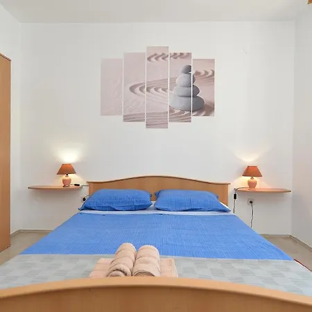 Ferienwohnung Fuer 4 Personen Ca 45 Qm In Fazana-Surida, Istrien Istrische Riviera *
