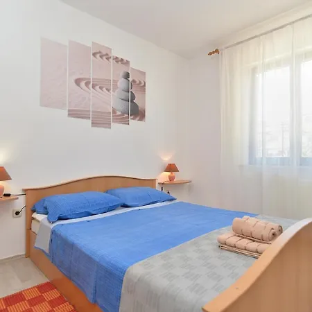 Ferienwohnung Fuer 4 Personen Ca 45 Qm In Fazana-Surida, Istrien Istrische Riviera Valbandon