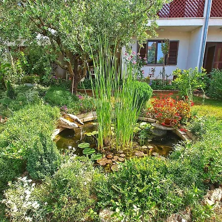 Ferienwohnung Fuer 4 Personen Ca 45 Qm In Fazana-Surida, Istrien Istrische Riviera *